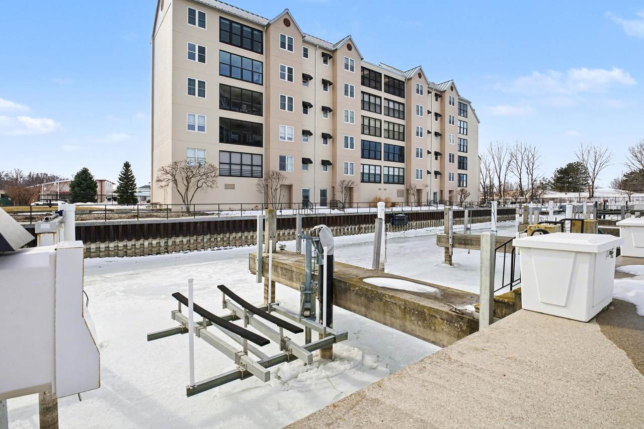 312 Water Street - Photo 1
