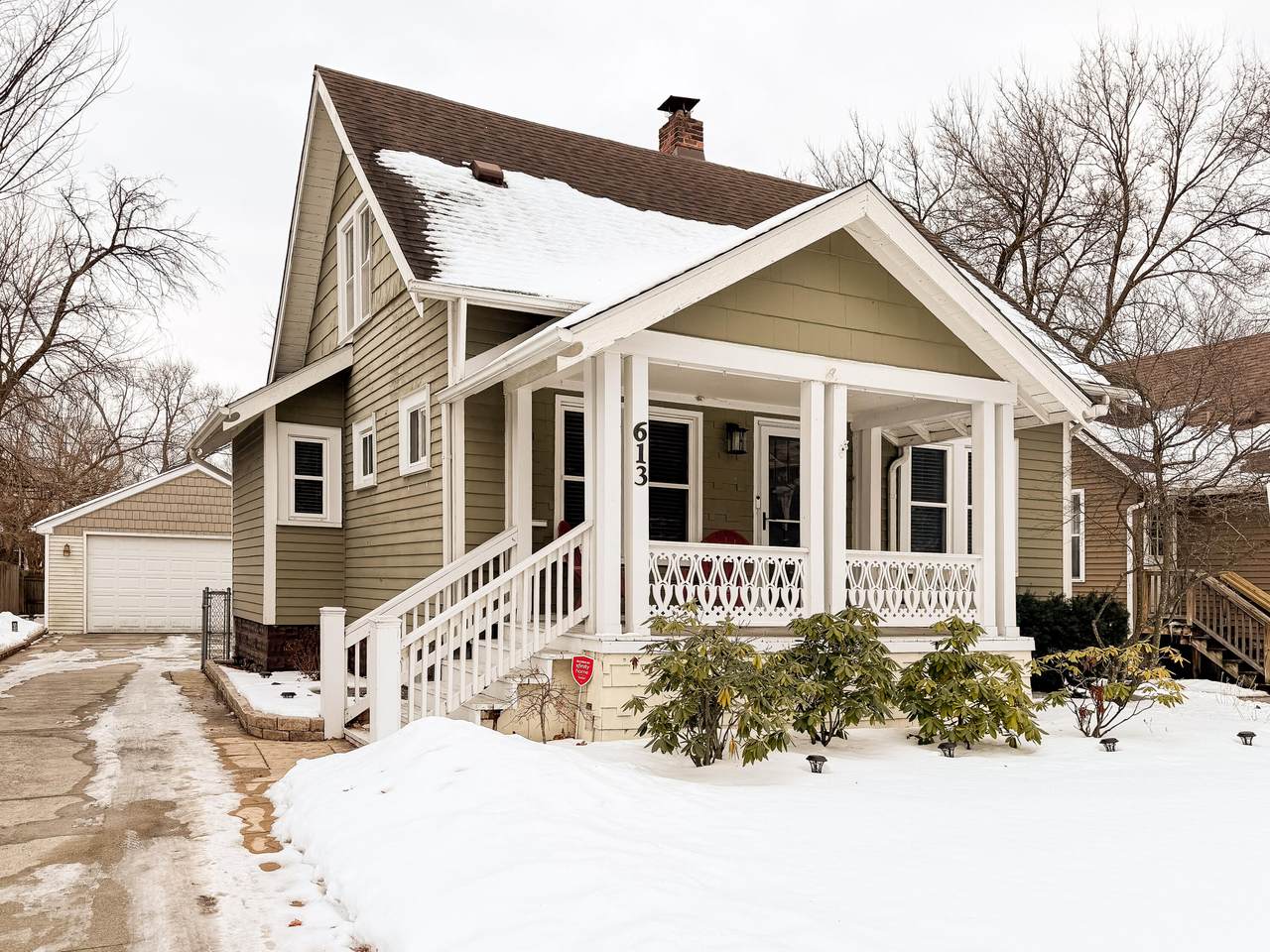 613 Park Avenue - Photo 1