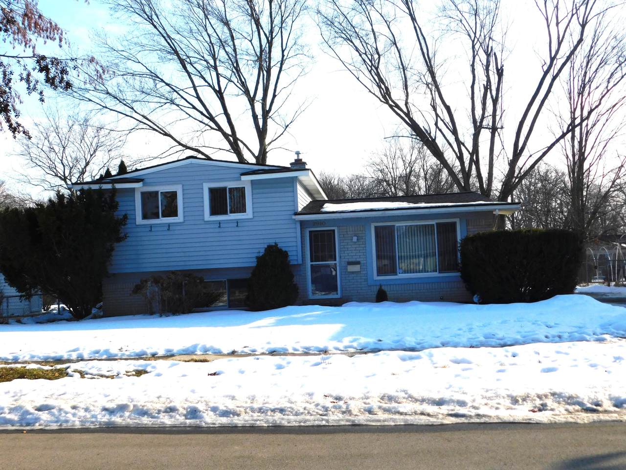 2910 Marshall Street - Photo 1