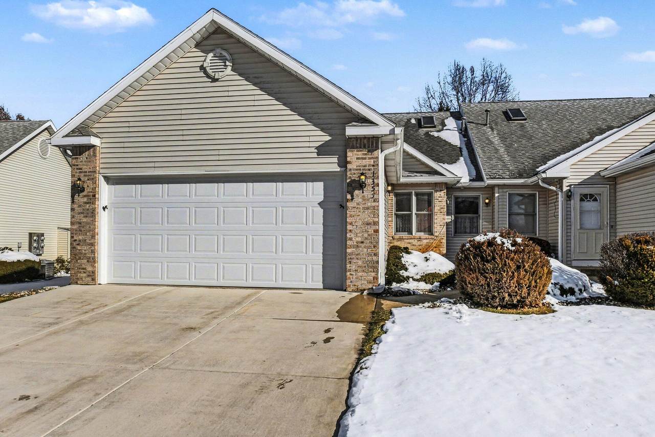 1355 Honeysuckle Lane - Photo 1
