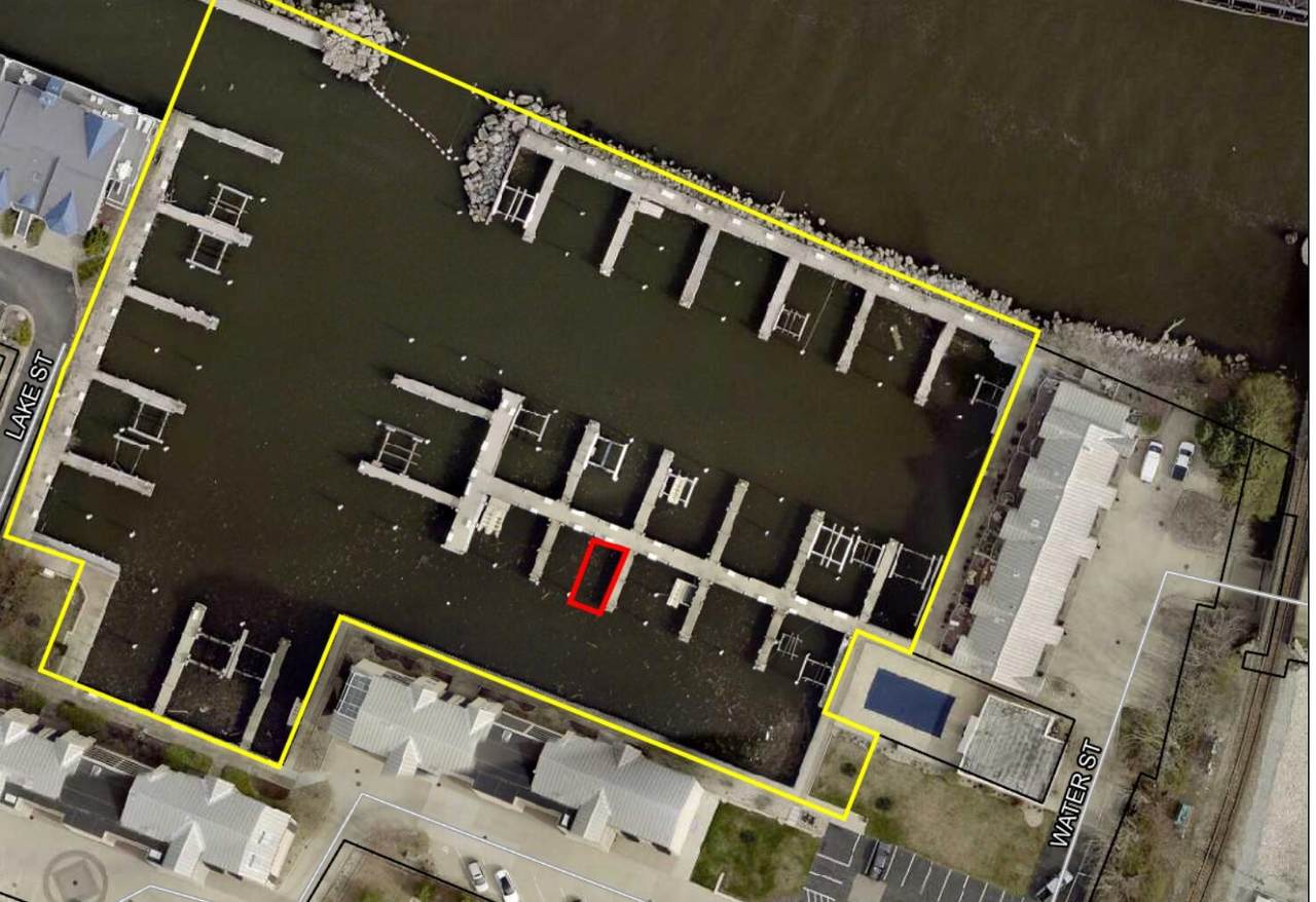 312 Water Street - Photo 1