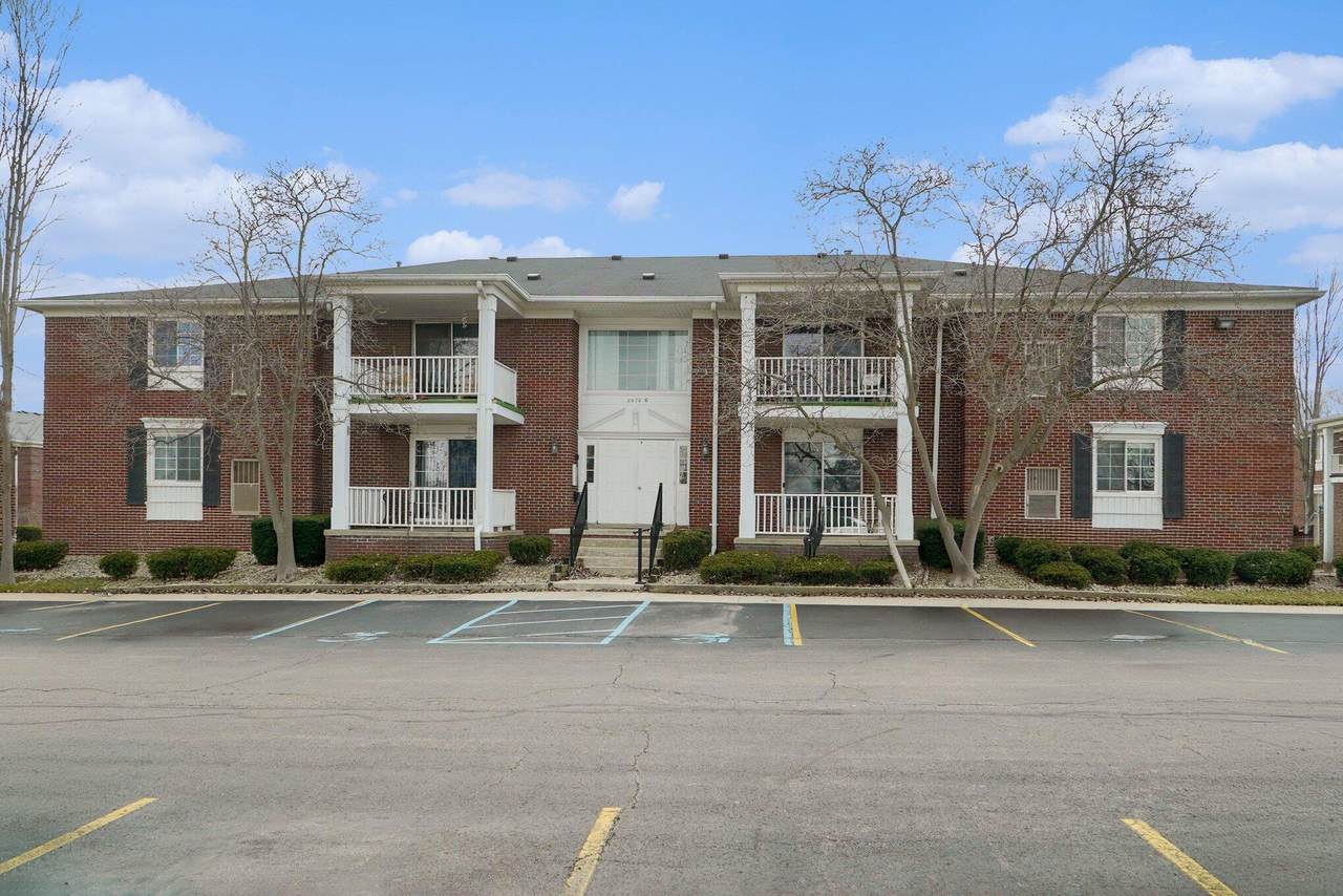 2070 Fort Street - Photo 1