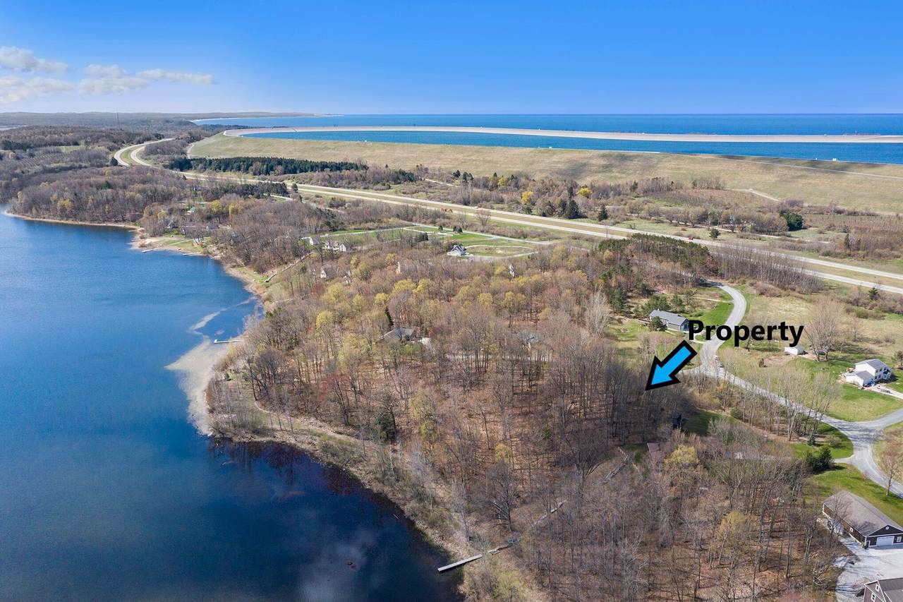 5424 Oak Point Road - Photo 1