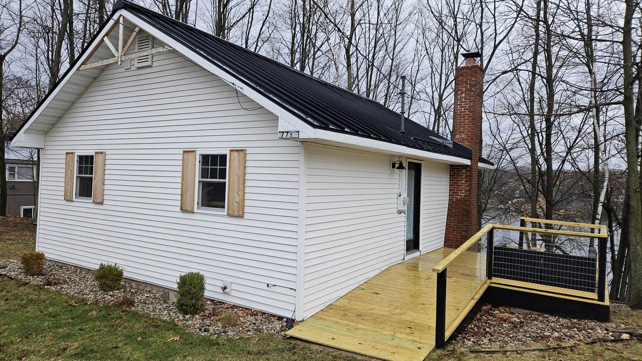 7731 White Birch Drive - Photo 1