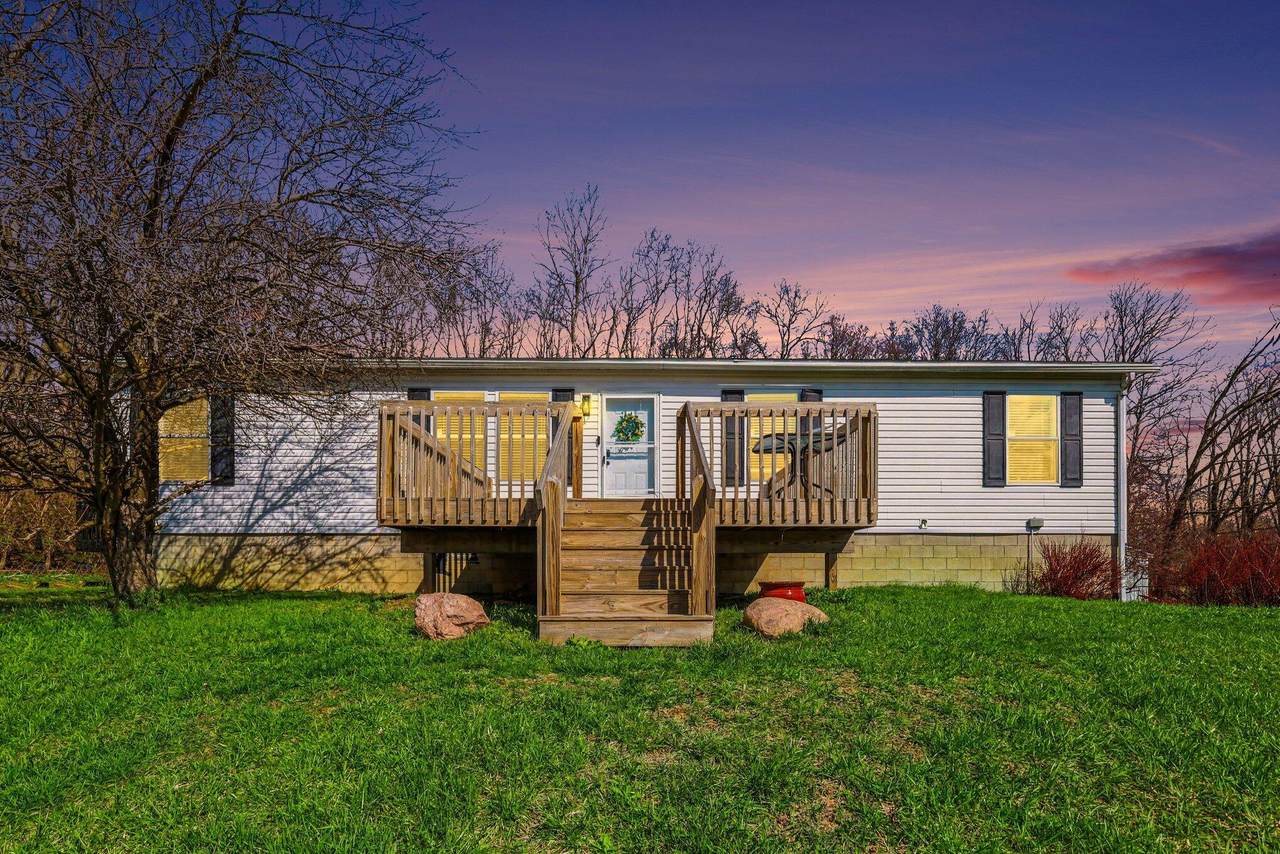 9491 Thorne Road - Photo 1