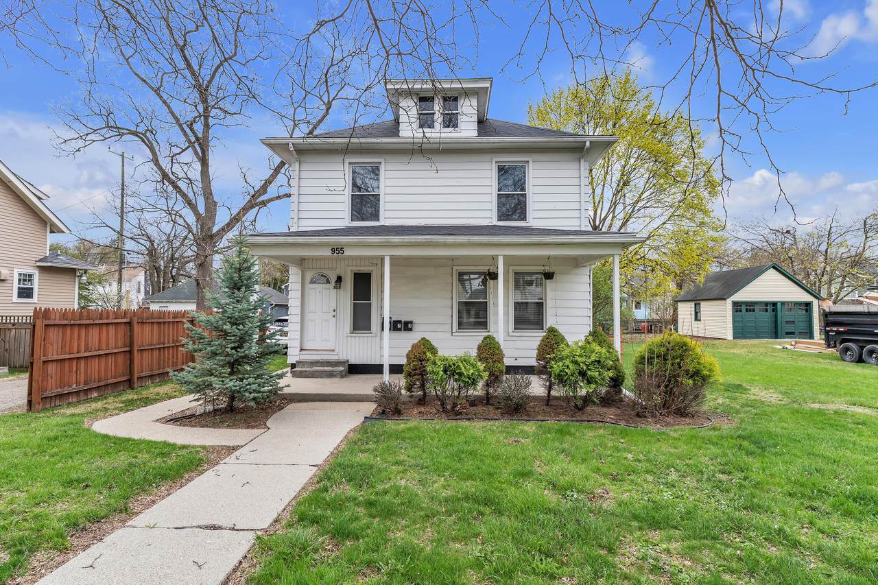 955 Cross Street - Photo 1