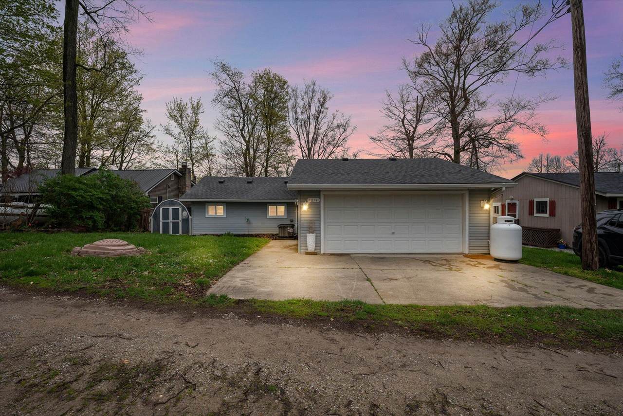 9874 Highland Drive - Photo 1