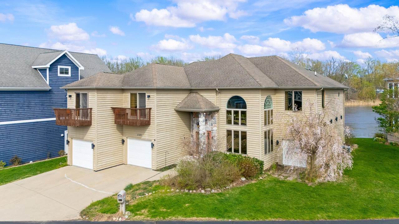 2349 Riverside Pointe Drive - Photo 1