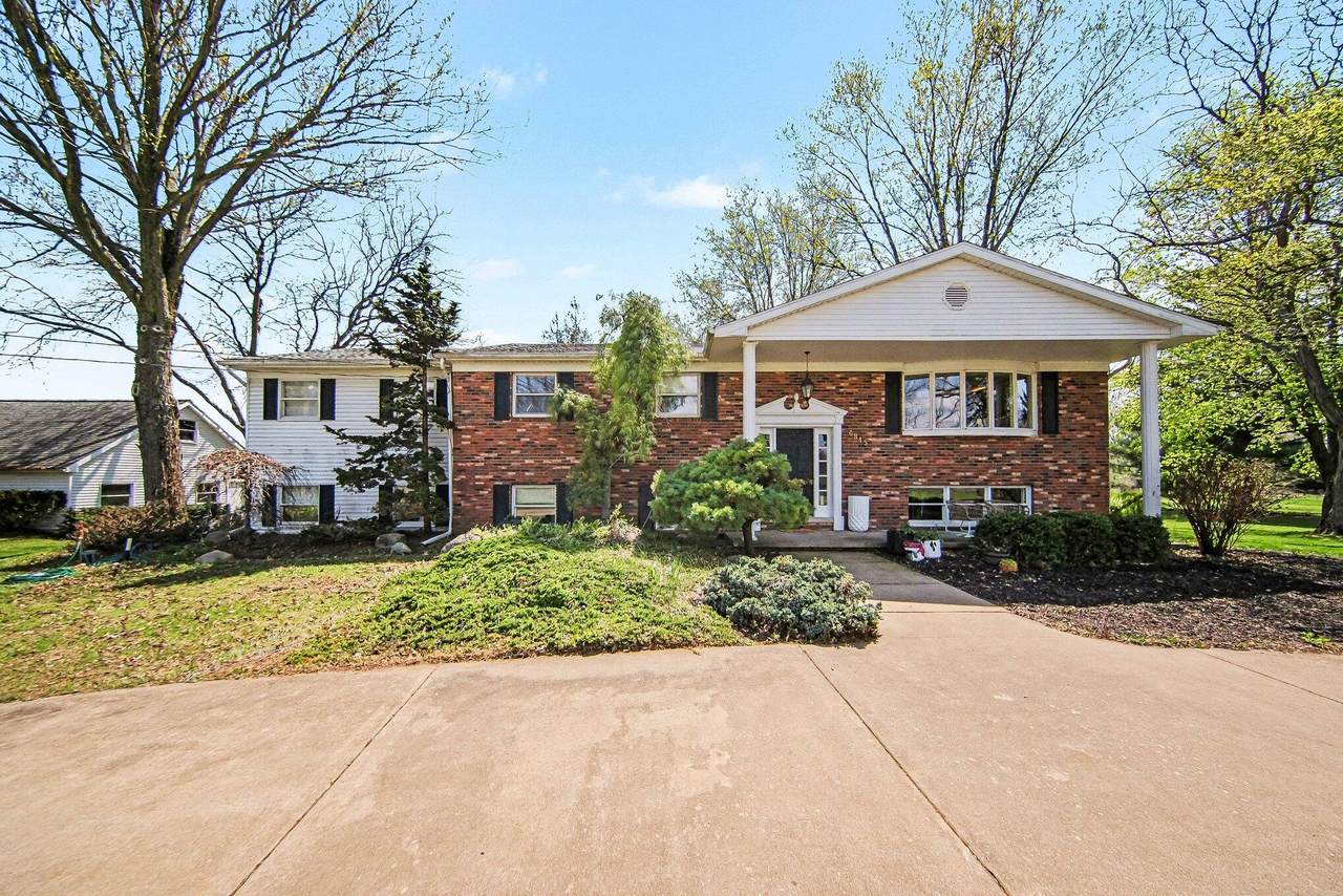6845 Cochran Road - Photo 1