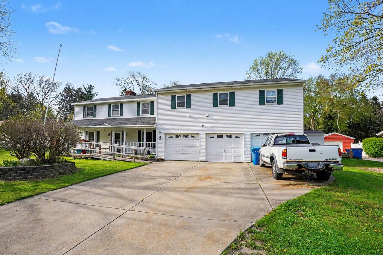 3426 Meadowcroft Avenue - Photo 1