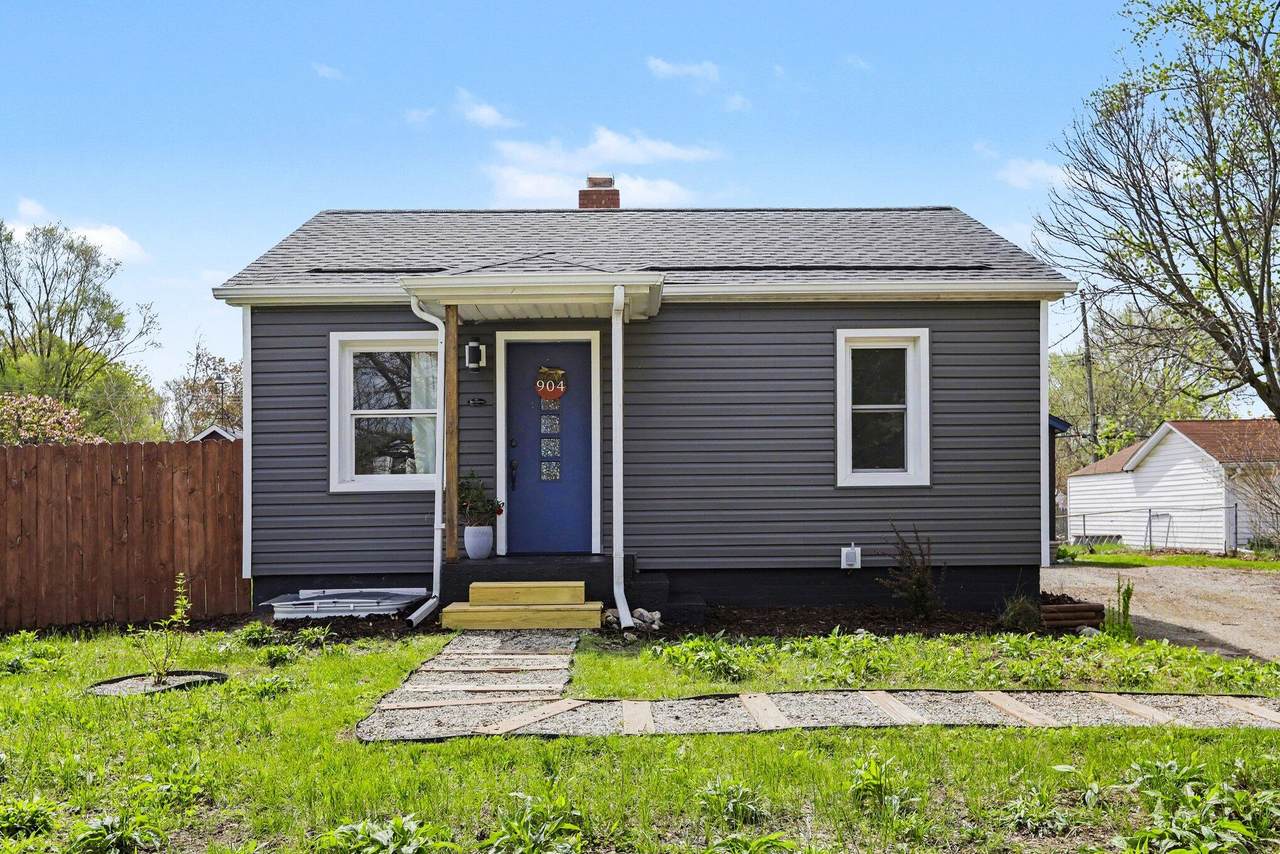 904 Hawthorne Avenue - Photo 1