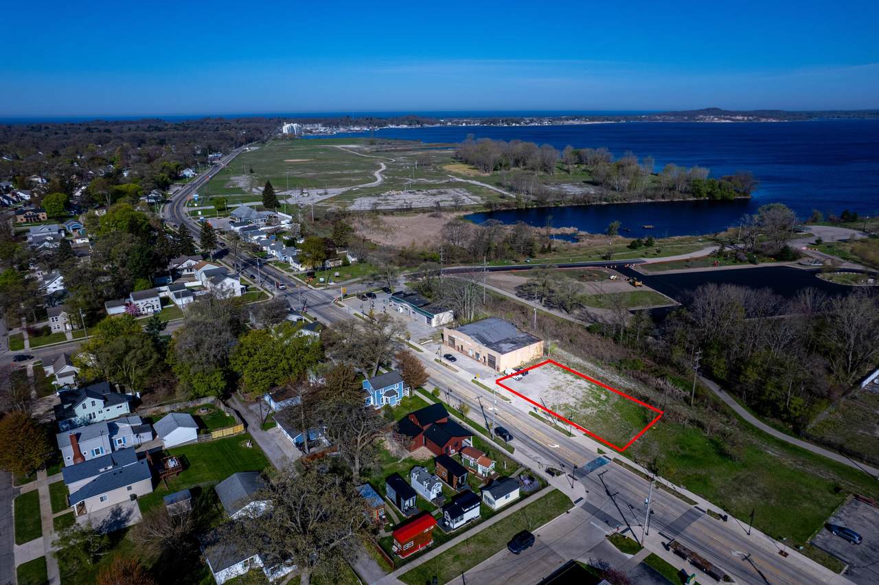 2034 Lakeshore Drive - Photo 1