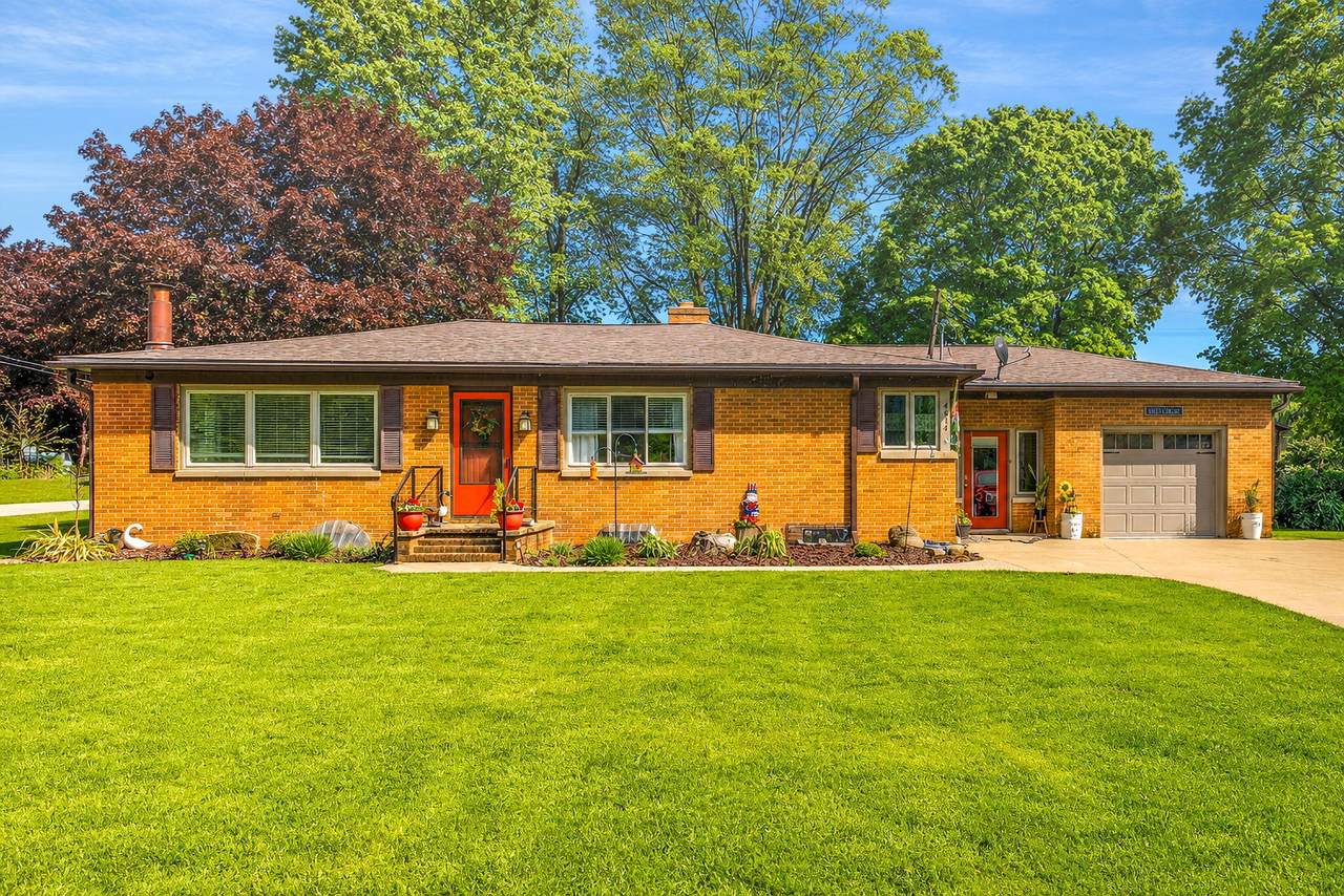 4614 Elm Street - Photo 1