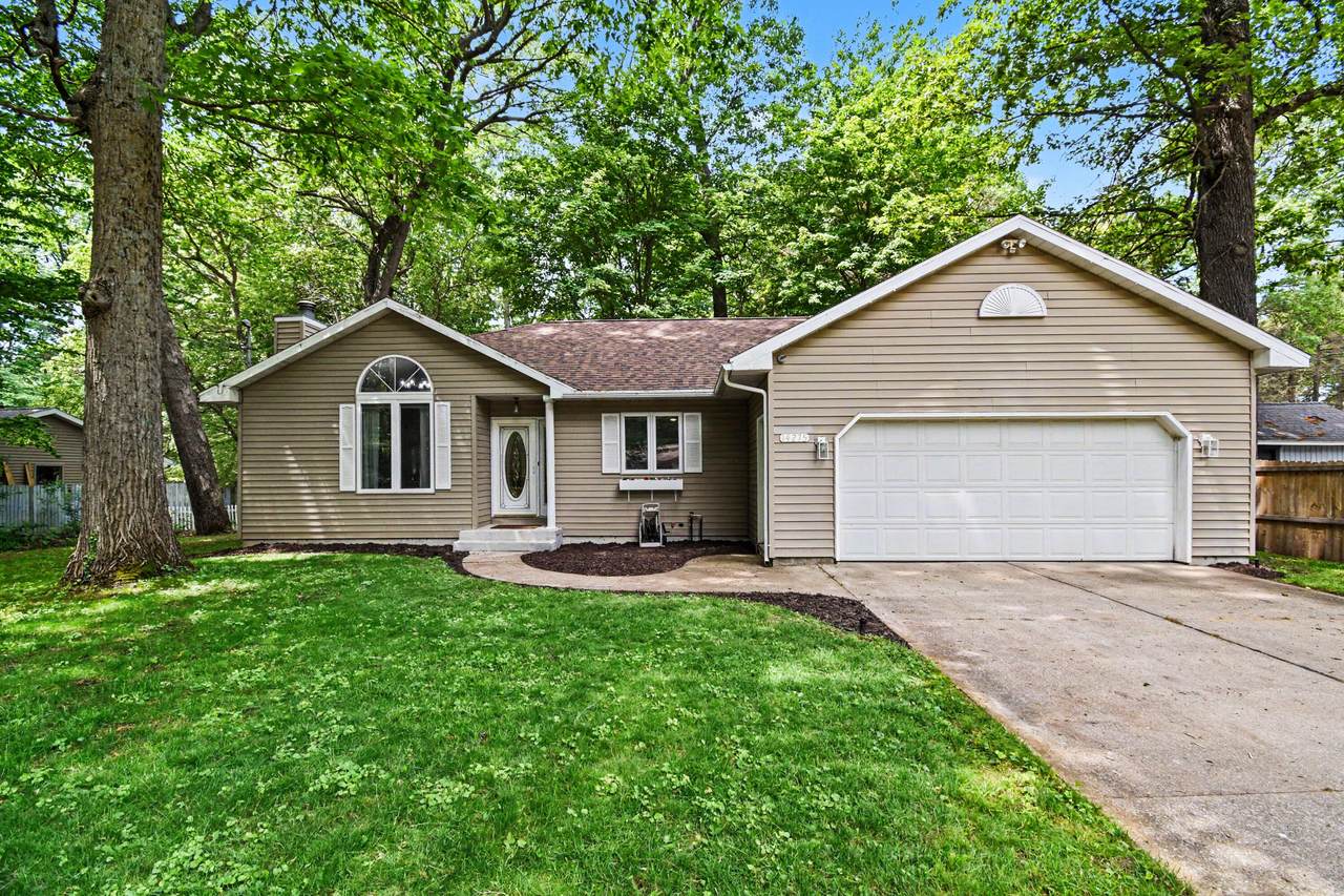 14275 Shiawassee Drive - Photo 1