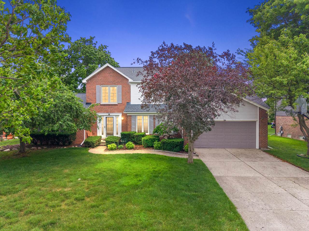 24762 White Plains Drive - Photo 1