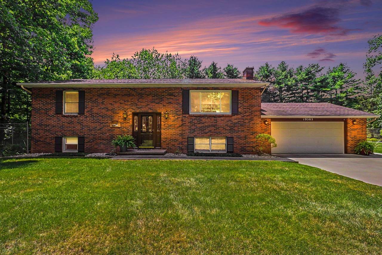 19505 Ottawa Lane - Photo 1