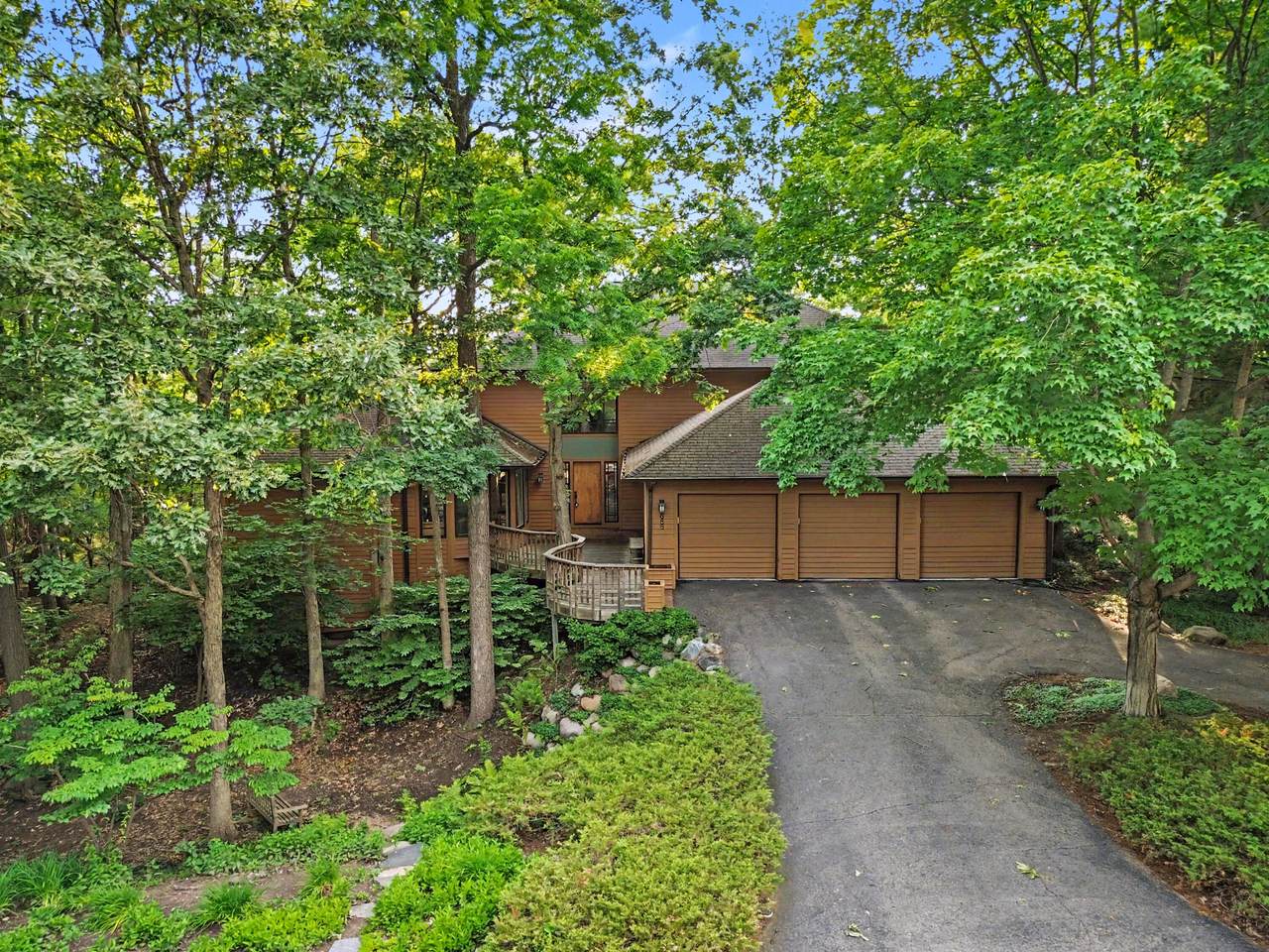 685 Green Road - Photo 1