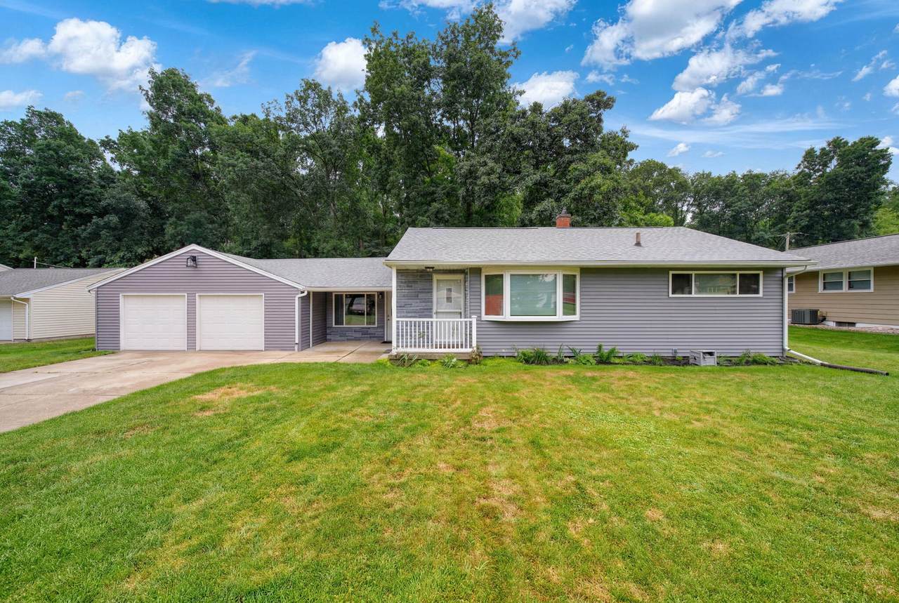 1511 Strathmoor Lane - Photo 1