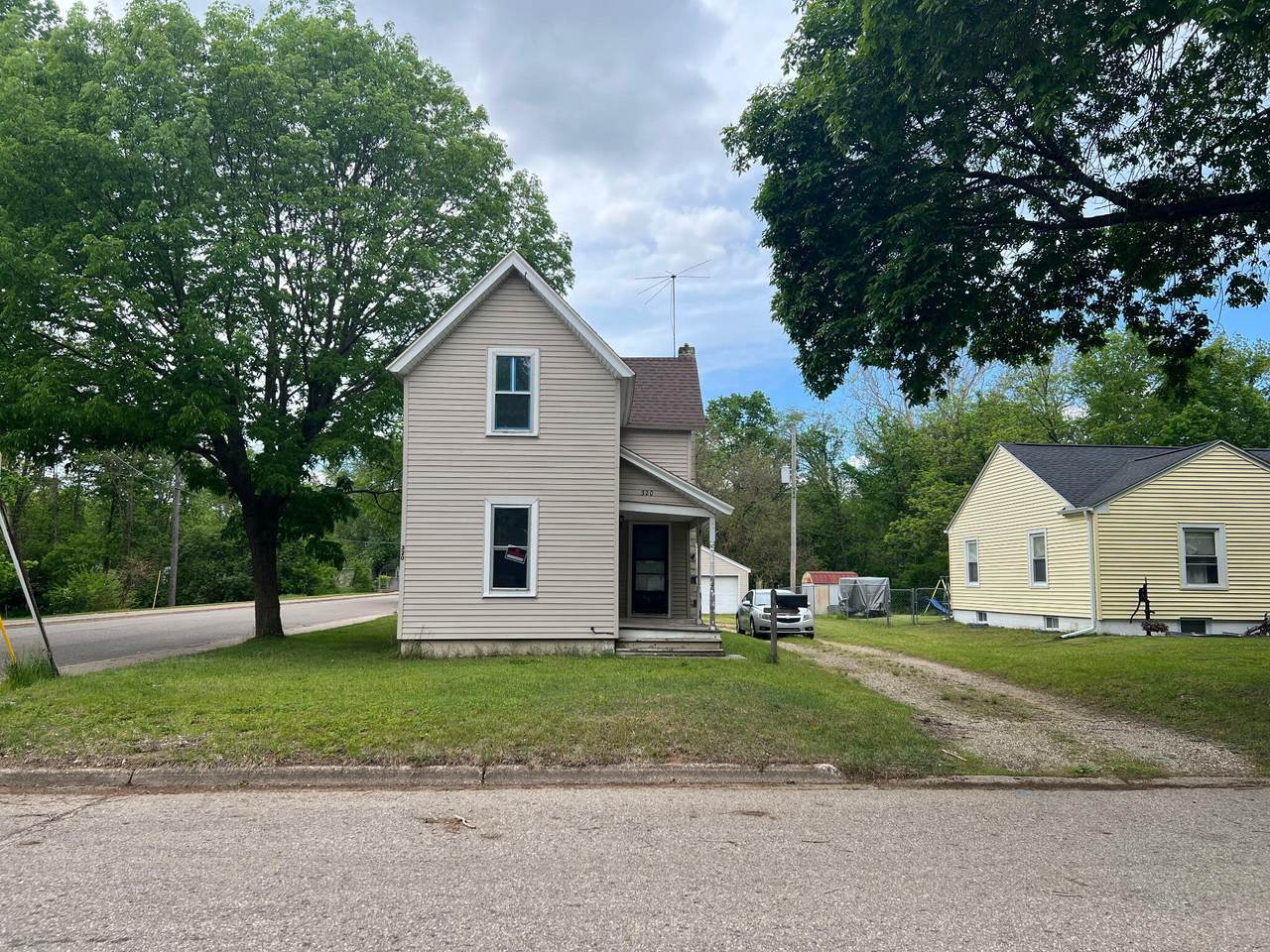 320 Morrell Street - Photo 1