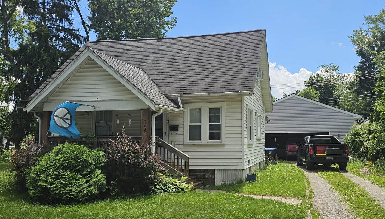 766 Ford Street - Photo 1