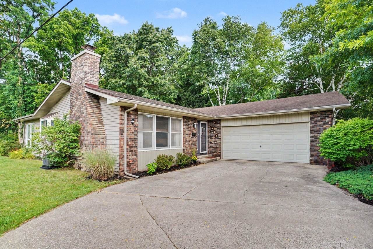 123 Bennett Avenue - Photo 1