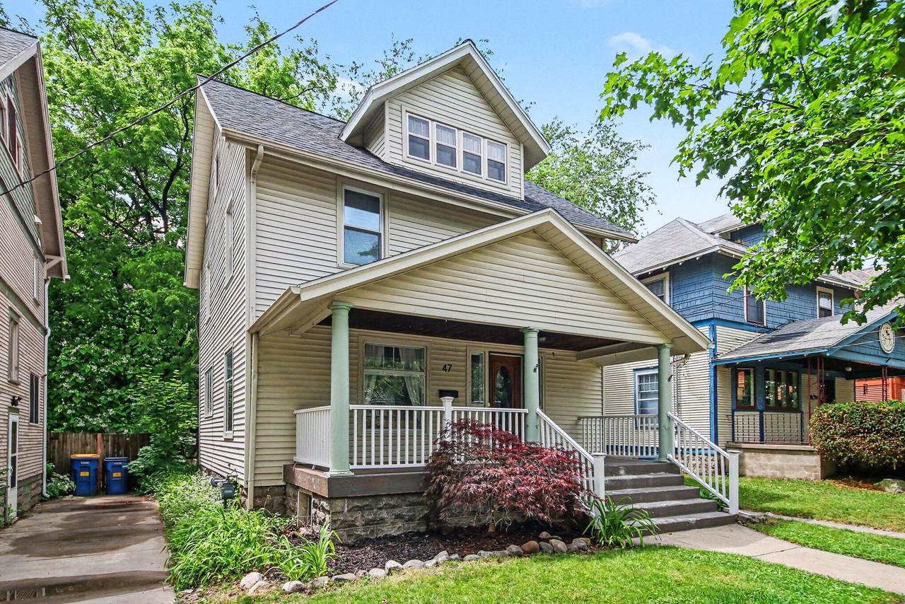 47 Carlton Avenue - Photo 1