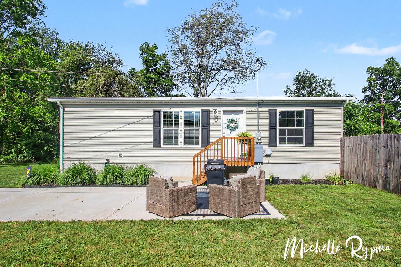 326 Walter Street - Photo 1