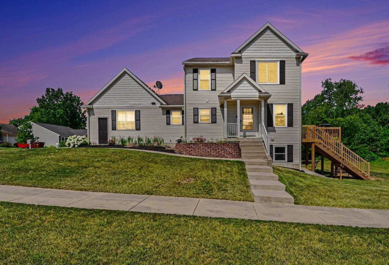 132 Foxtail Drive - Photo 1