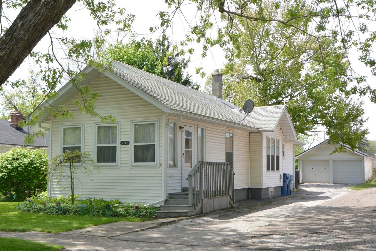 1117 Dayton Avenue - Photo 1