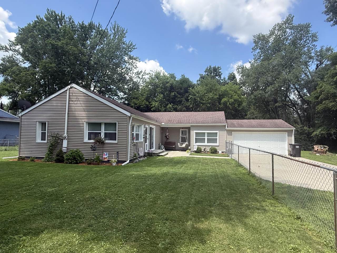 926 Bryant Avenue - Photo 1