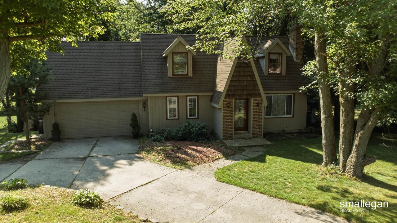 827 Shadybrook Drive - Photo 1