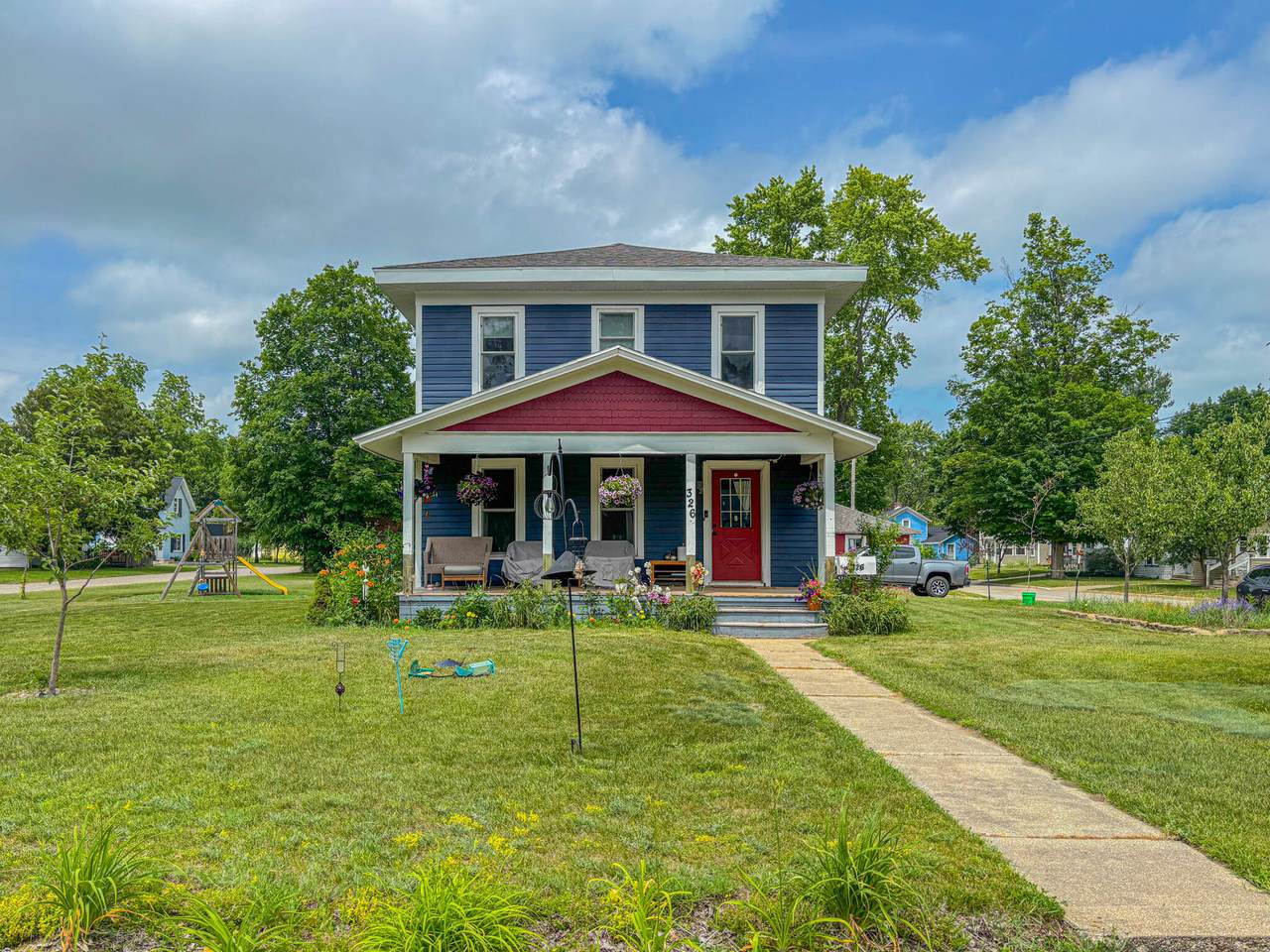 326 Bridge Street - Photo 1