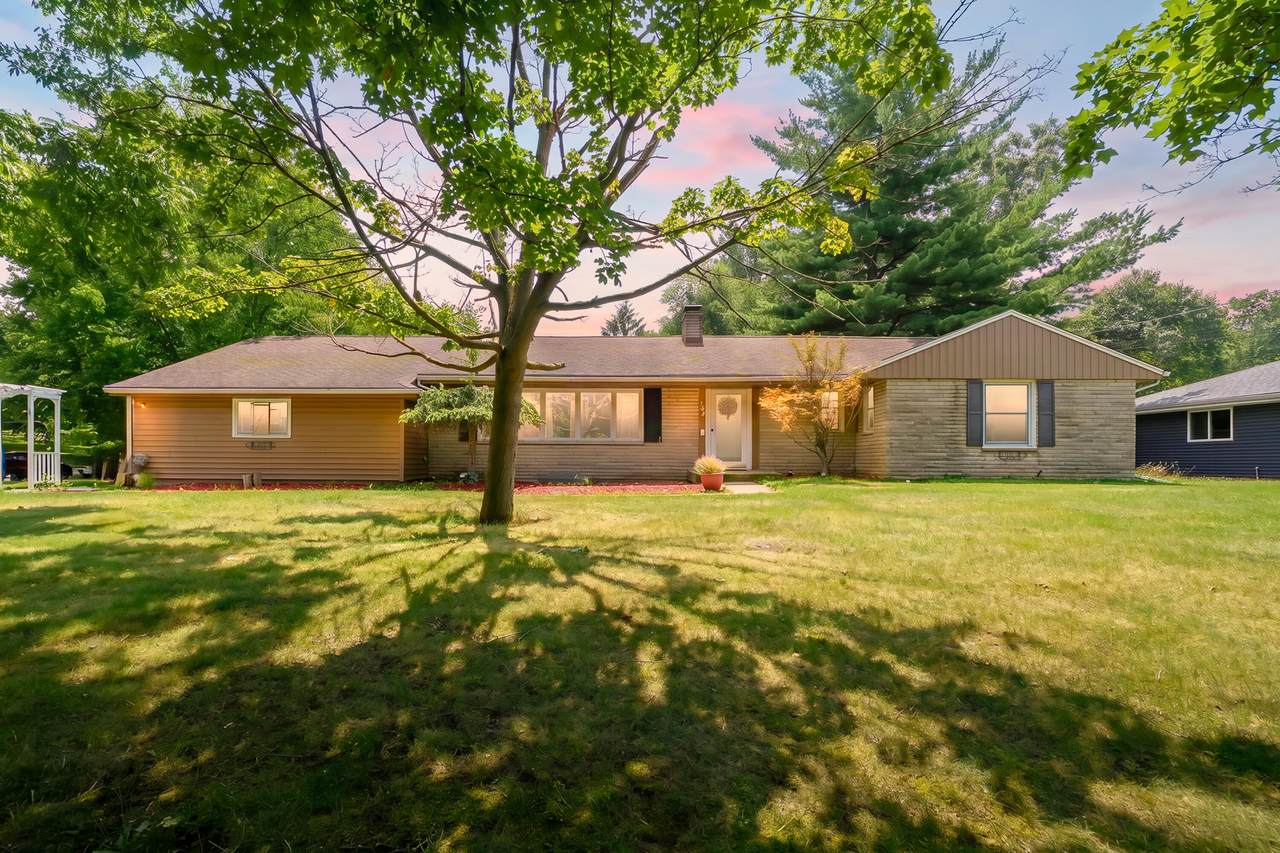 2805 Winchell Avenue - Photo 1