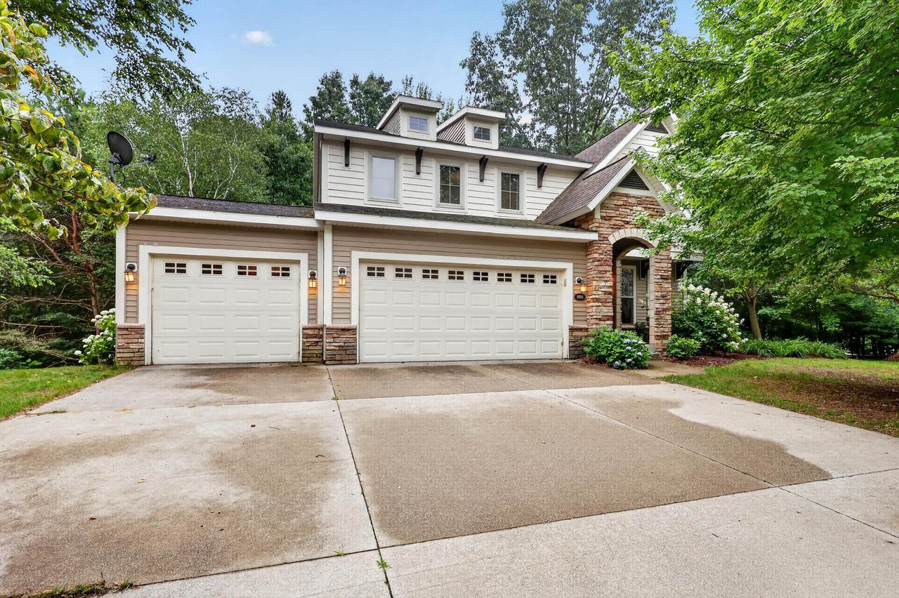 16826 Birchview Drive - Photo 1