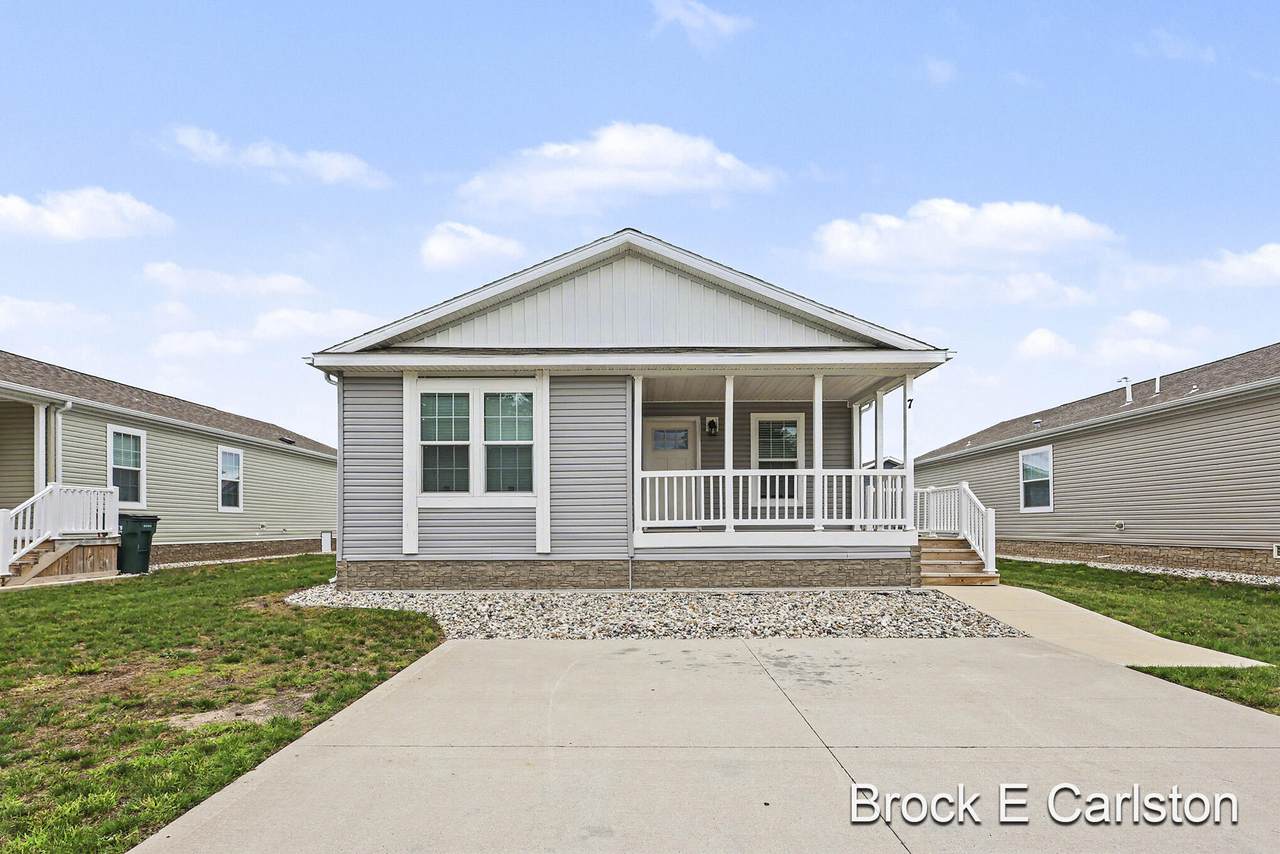 1283 Ellis Road - Photo 1