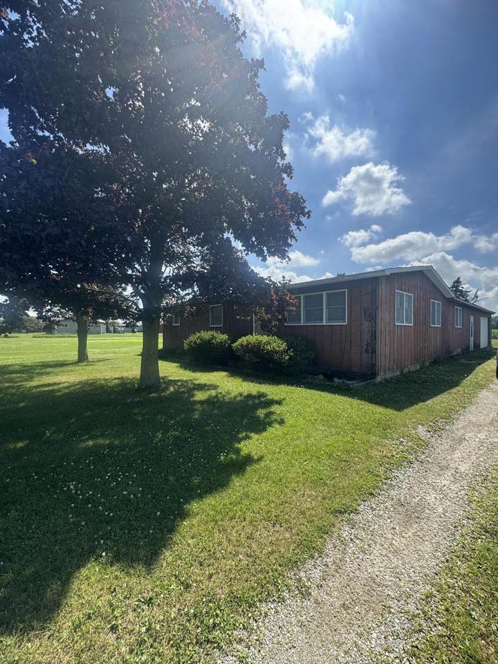1247 Steel Road - Photo 1