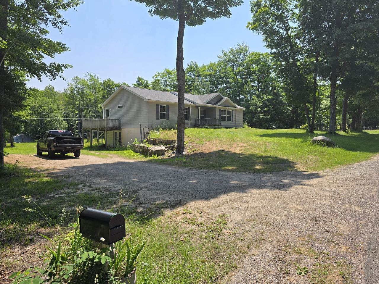 15133 Kinross Road - Photo 1