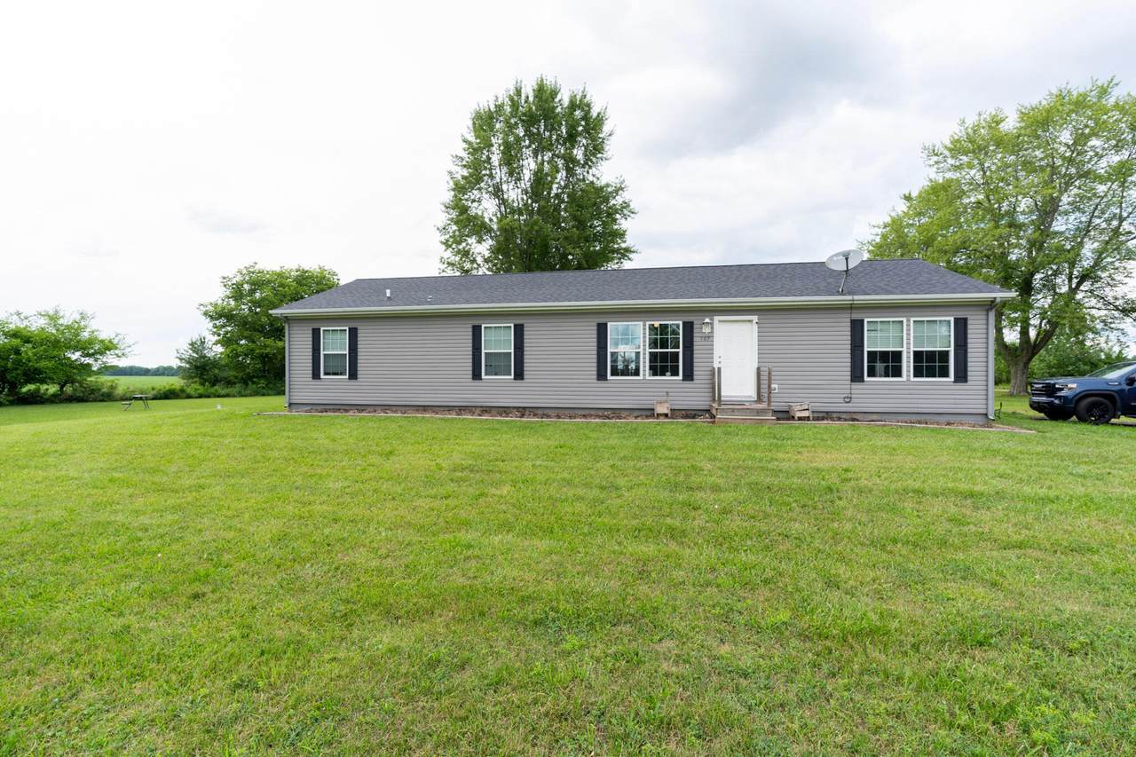 107 10 Mile Road - Photo 1