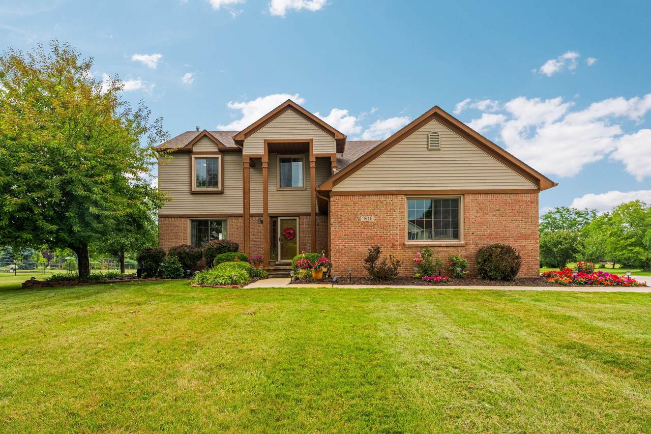 9128 Meadow View Lane - Photo 1