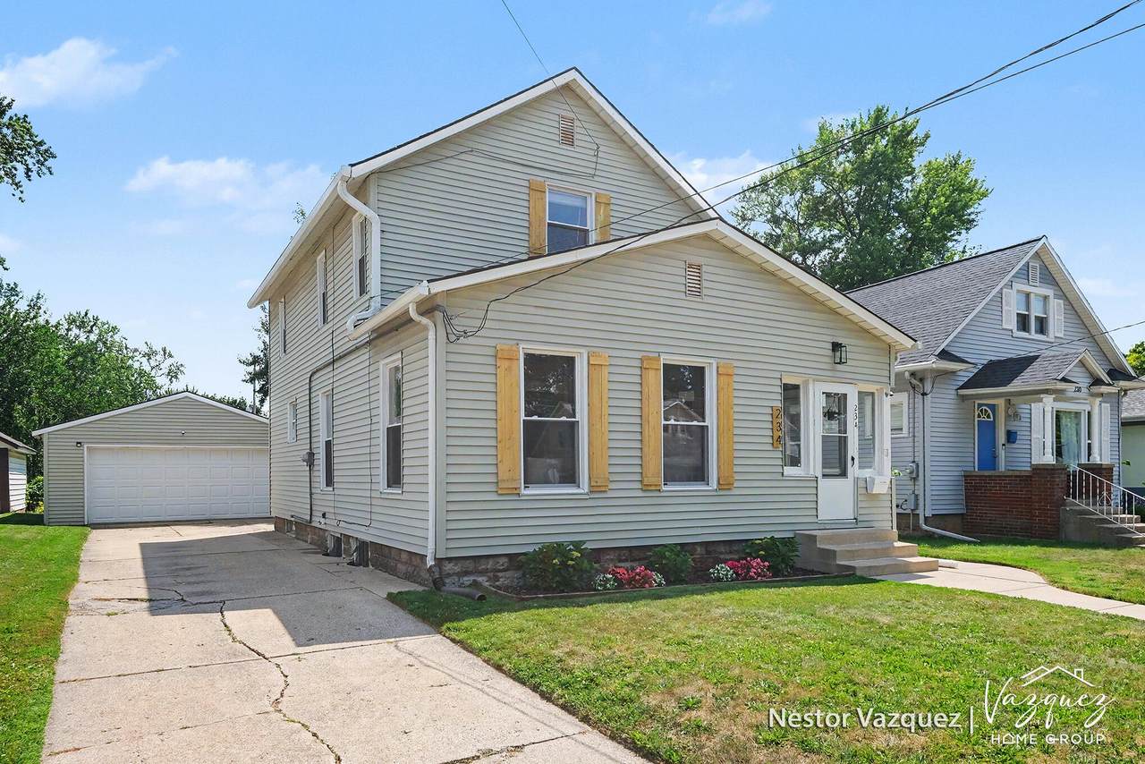 234 Knapp Street - Photo 1