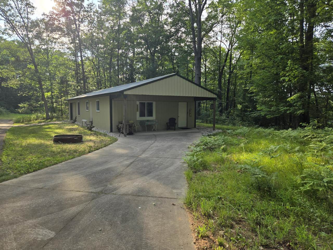 8207 Hunters Ridge Drive - Photo 1