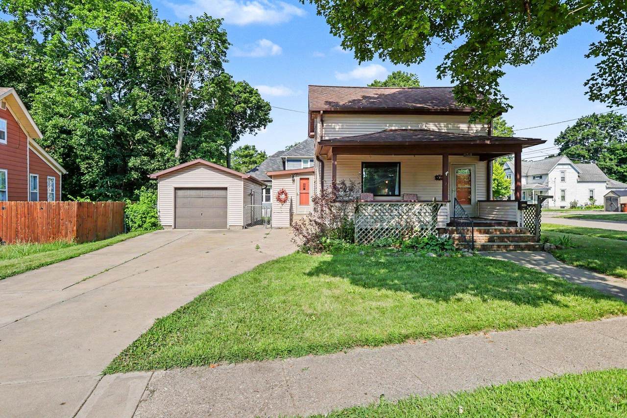 302 Exchange Street - Photo 1