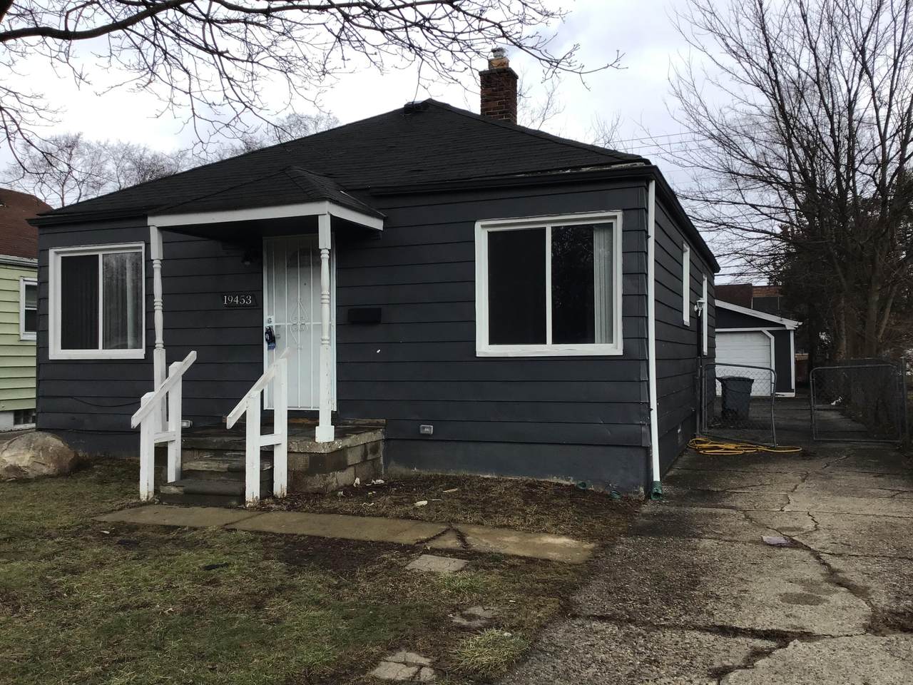 19453 Roscommon Street - Photo 1