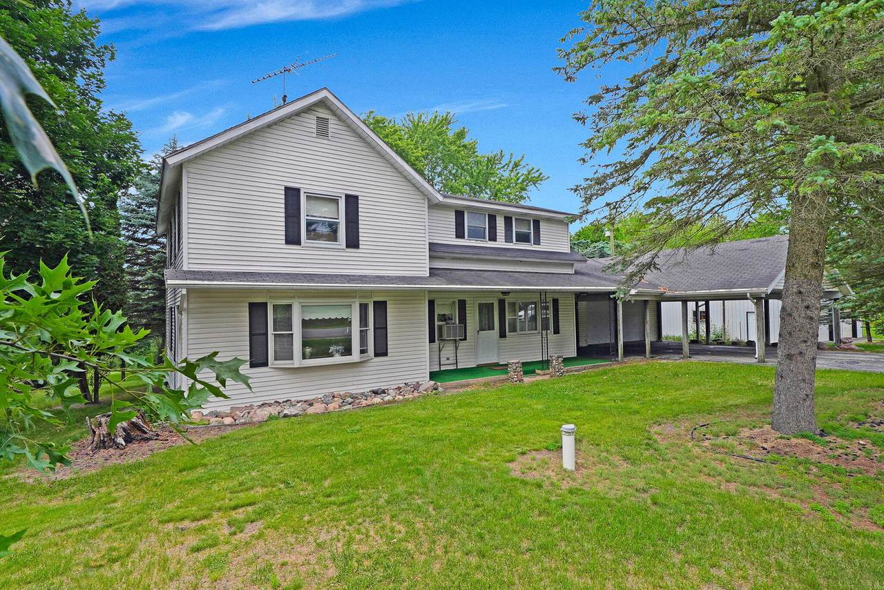7017 Twin Lakes Avenue - Photo 1