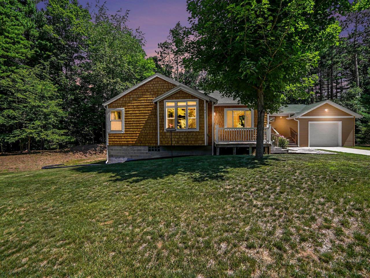 1072 Brookridge Road - Photo 1