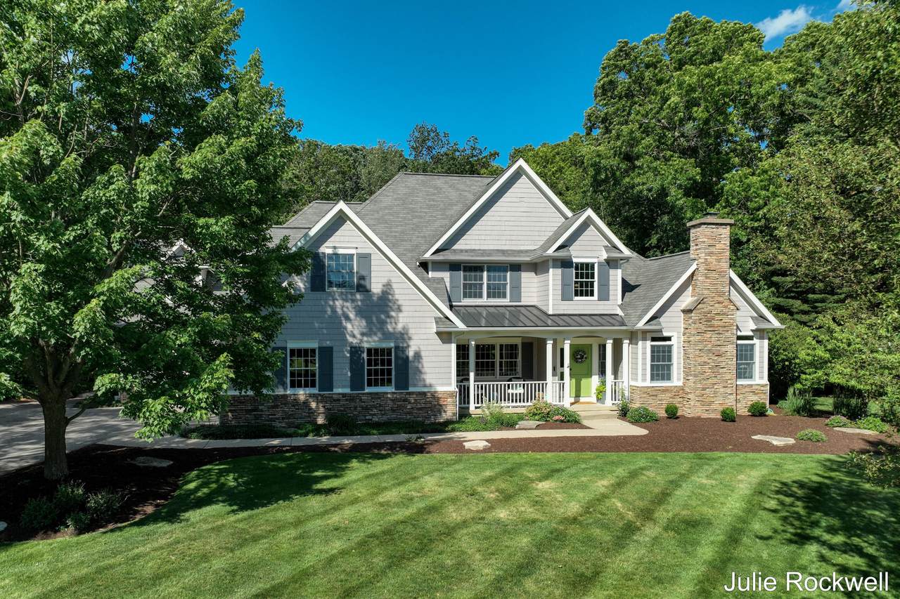 1720 Flowers Crossing Drive - Photo 1