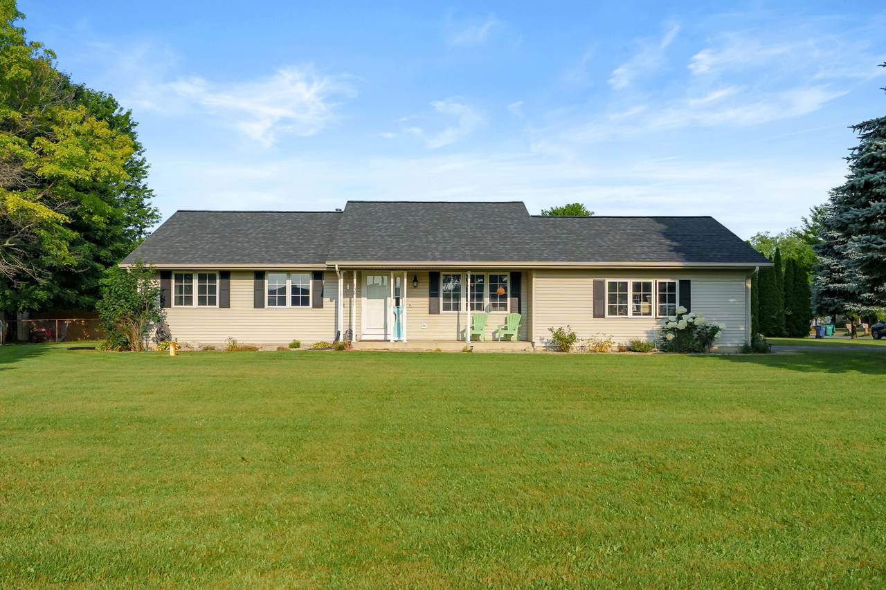 150 Gull Pointe Drive - Photo 1
