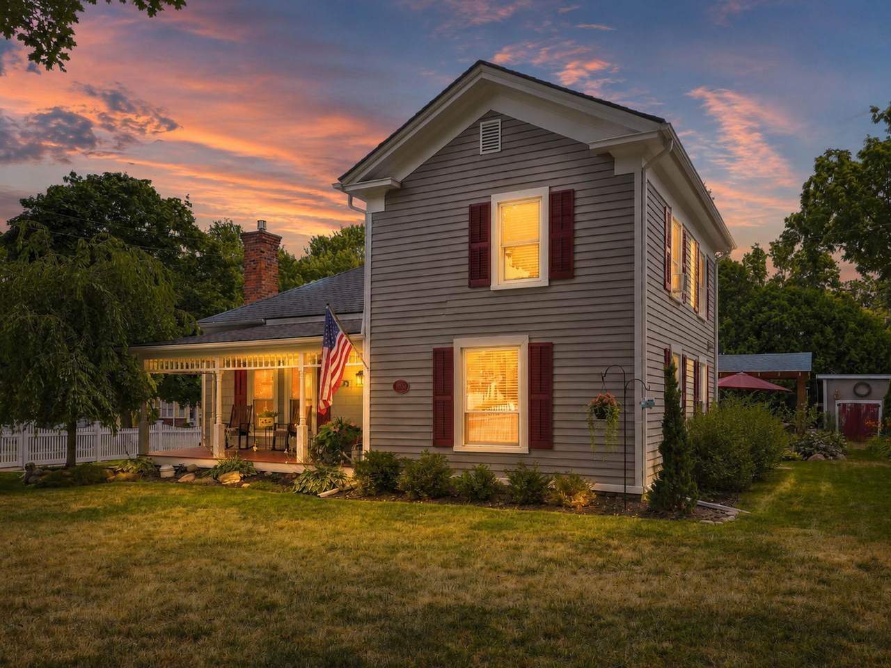 297 Saint Clair Street - Photo 1