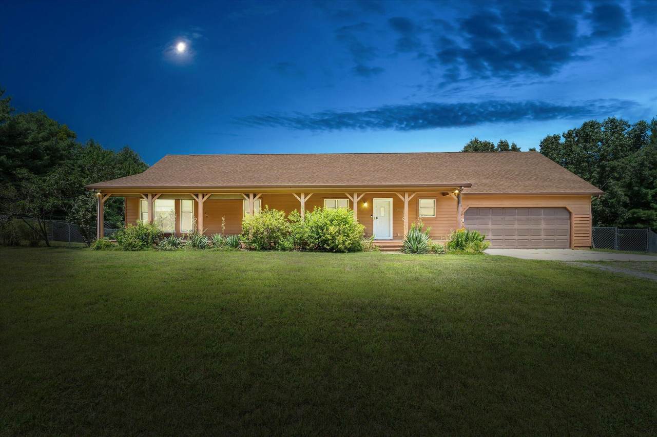 25028 Jefferson Center Street - Photo 1