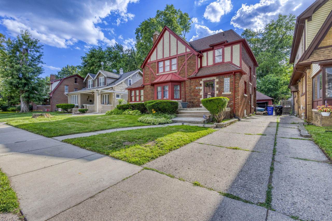 14425 Woodmont Avenue - Photo 1
